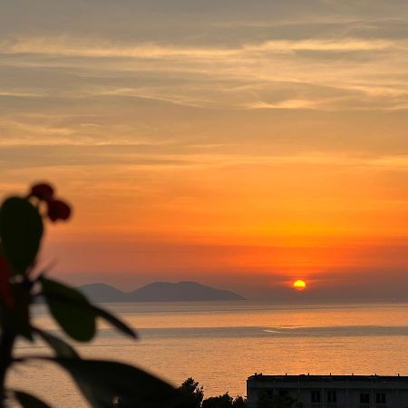 Sunny Breeze Apartment Vlore Exterior photo